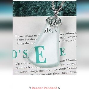 Silver Tone Pendant Necklace
